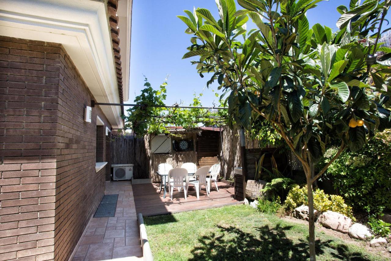 Alojamiento Villa Moles ซาลอว์ ภายนอก รูปภาพ