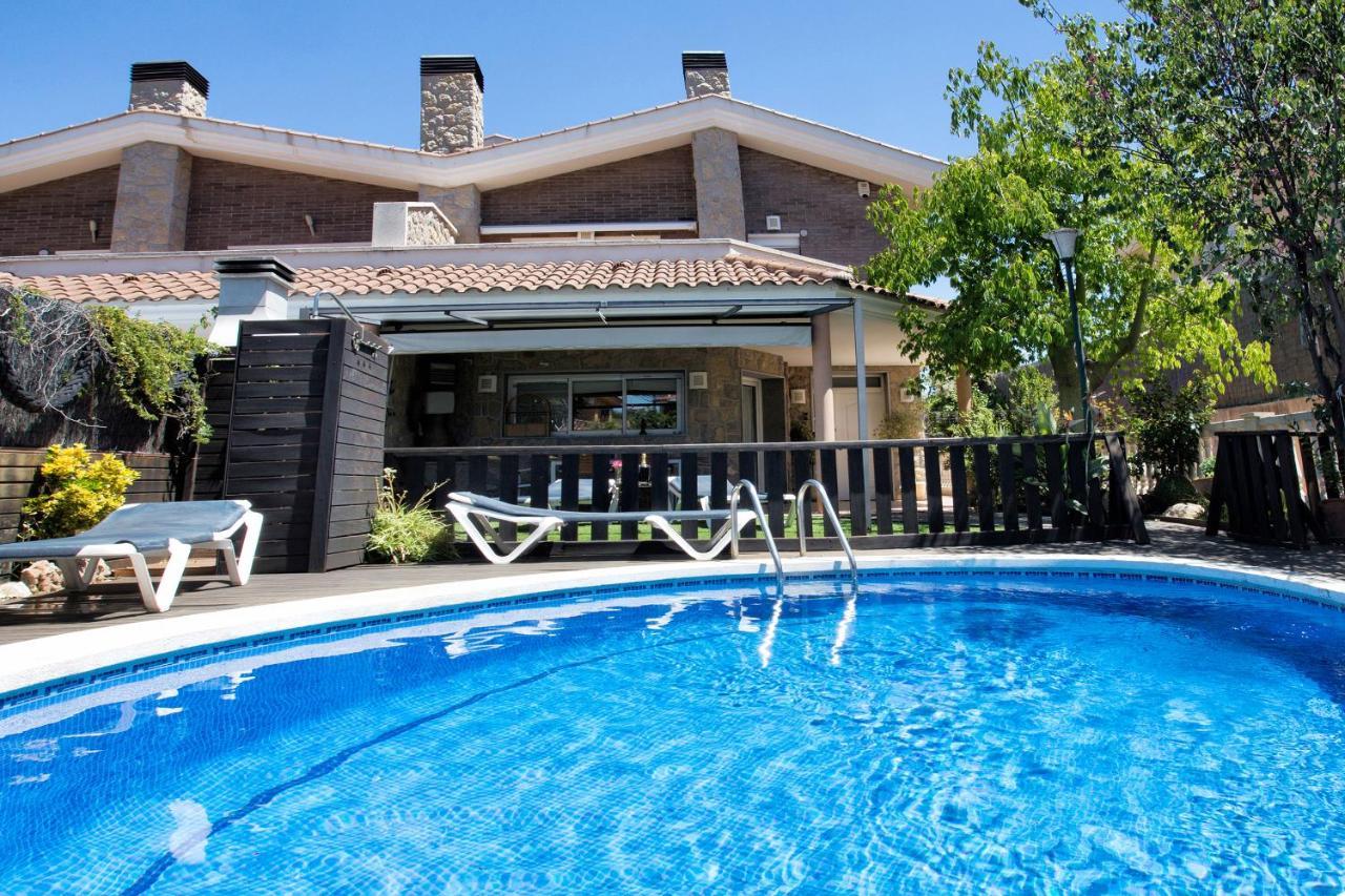 Alojamiento Villa Moles ซาลอว์ ภายนอก รูปภาพ
