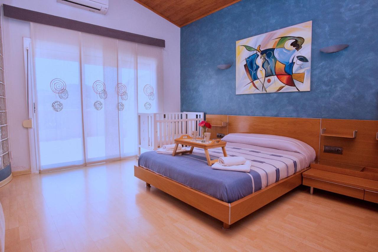 Alojamiento Villa Moles ซาลอว์ ภายนอก รูปภาพ