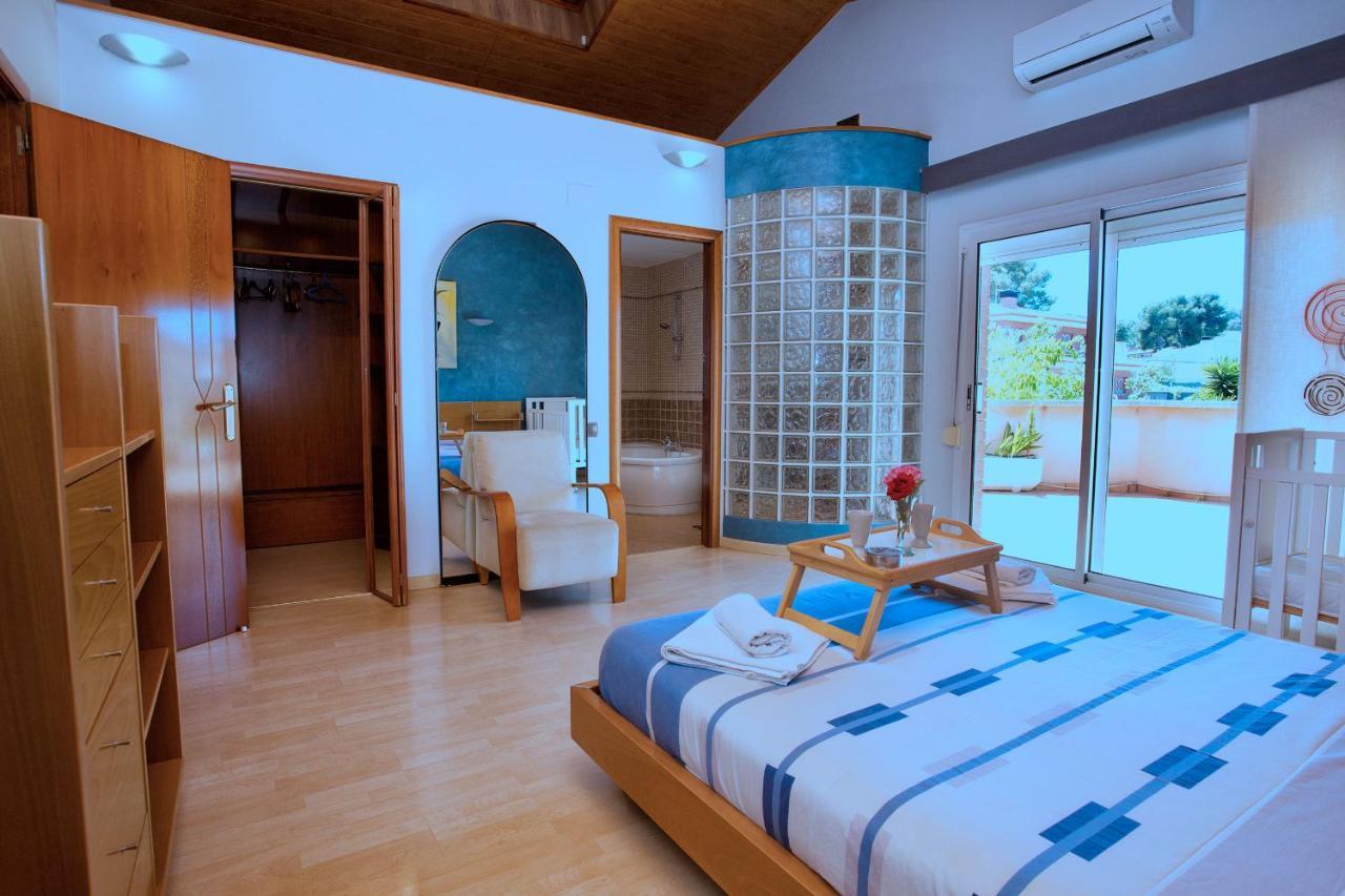 Alojamiento Villa Moles ซาลอว์ ภายนอก รูปภาพ