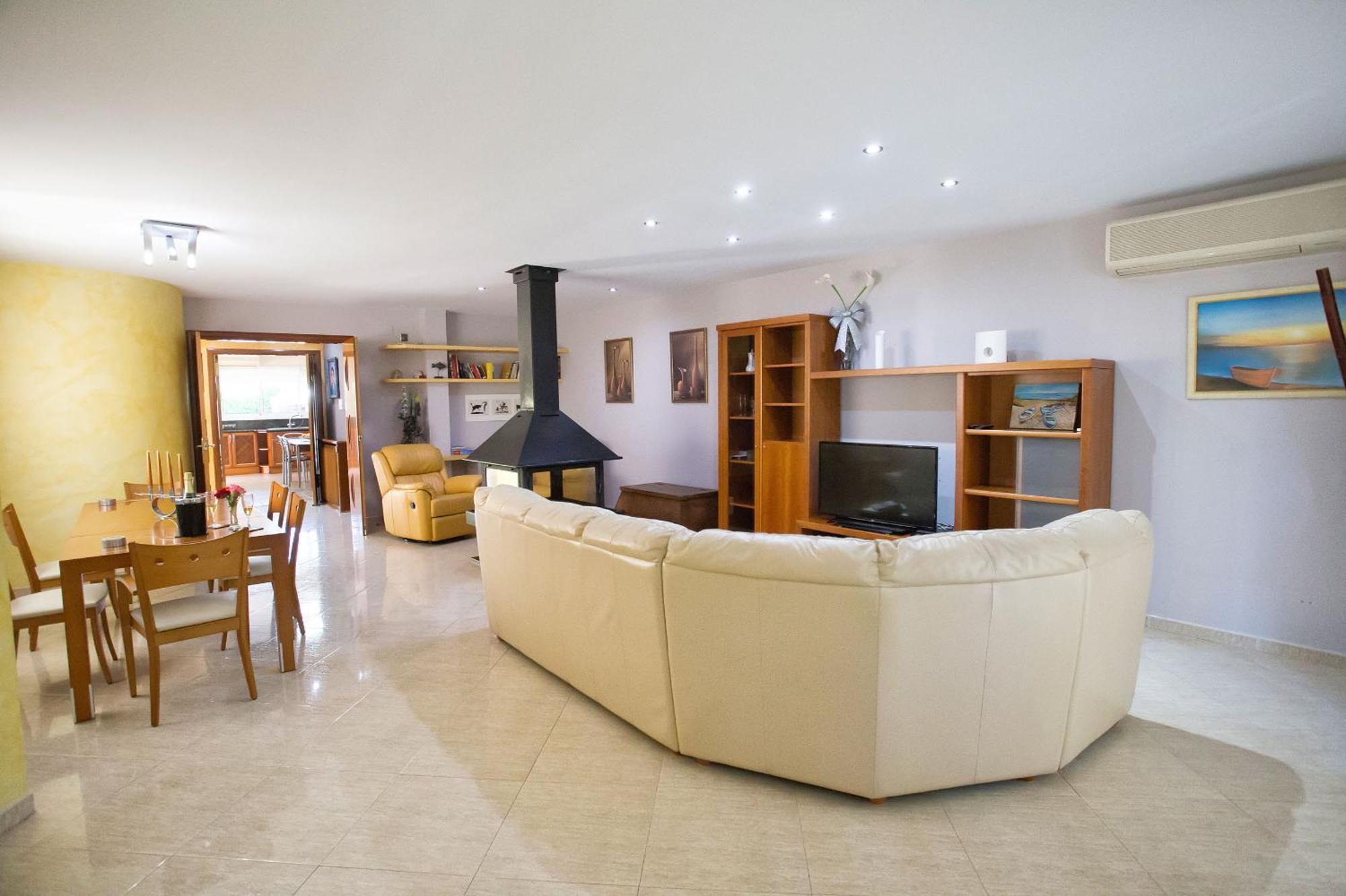 Alojamiento Villa Moles ซาลอว์ ภายนอก รูปภาพ